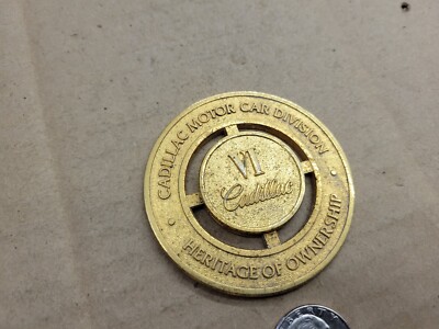 Cadillac Heritage of Ownership メダル Cadillac Heritage of Ownership VI Gold Emblem Badge Logo