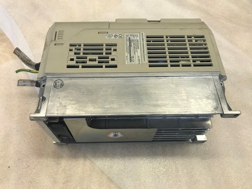 Control de movimiento OMRON YASKAWA Varispeed E7 CIMR-E7Z45P5 BV - Imagen 4 de 4