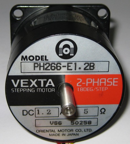 Oriental Motor Vexta PH266-E1 Motore passo-passo - 1,2 A DC - PH266 - 8 cavi - Giappone - Foto 4 di 7