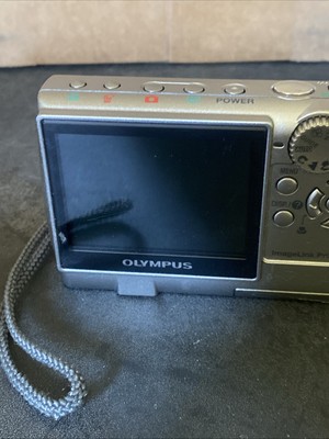 Olympus FE-140 6.0 MP Compact Digital Camera Silver READ