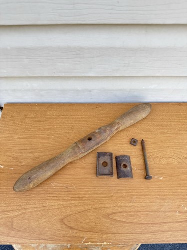 Antique Vintage Primitive Wood T Handle - Auger Hand Drill -Farm Salvage - Picture 4 of 5