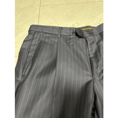 は自分にプチご褒美を unused new, Brand suit, 33 size Piana, Loro Freeman, Hickey スーツ