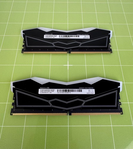 TeamGroup T-Force Delta RGB 32GB (2x16GB) DDR5 RAM 6400MHz [FF3D516G6400HC38GBK] - Imagen 2 de 3