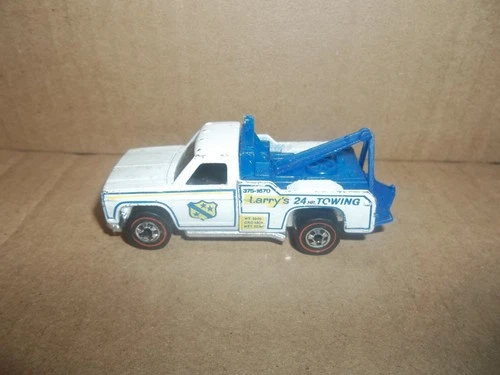 VINTAGE HOT WHEELS REDLINE LARRY'S TOWING TOW TRUCK ~ WHITE ~ HONG KONG
