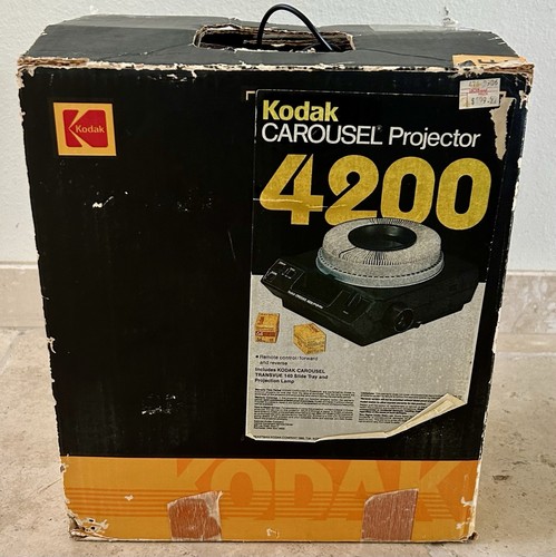 KODAK Carousel 4200 Slide Projector TESTED WORKS W Remote Lens, Slide Tray & Box - Picture 18 of 18