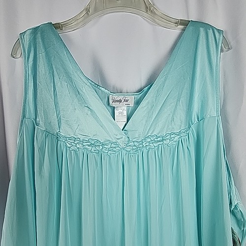 Vanity Fair Vintage Embroidered Nightgown Nylon NOS NWT 3XL - Picture 2 of 7