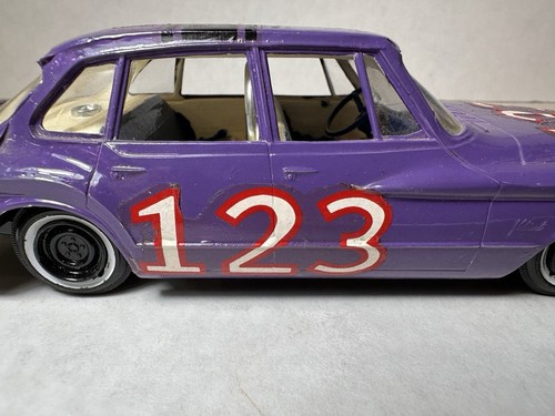 AMT 1960 Valiant 4 Door 1/25 Model Kit Original #9060 139 & Box BUILT RARE - Bild 7 von 24