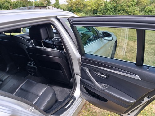 BMW SE Business 5 Series Tourer - Picture 10 of 17