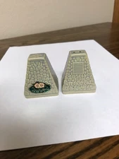 ROSEMEADE POTTERY INTERNATIONAL PEACE GARDEN SALT AND PEPPER SHAKERS