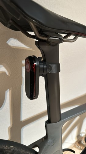BMC Teammachine SLR 01 Garmin Varia RTL515 RTL510 RVR315 montaje de tija de sillín - Imagen 8 de 9