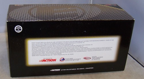 1:24 ACTION RCCA ELITE 2002 #3 NILLA / NUTTER BUTTER RCR DALE EARNHARDT JR MIB - Picture 7 of 7