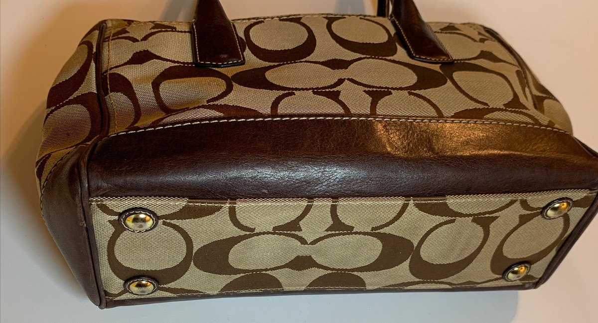 Coach F0826-12463 Brown/Tan Signature C Zip Close Two Strap Coach F0826-12463 Brown/Tan Signature C Zip Close Two Strap