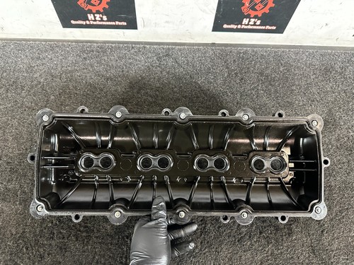 DODGE CHALLENGER 6.4L R/T SCAT PACK 10-24 OEM ENGINE CYLINDER HEAD VALVE COVER - Picture 5 of 7