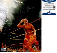 HULK HOGAN (1953-2025)  SIGNED 8x10 PHOTO  WWE WWF BECKETT BAS COA