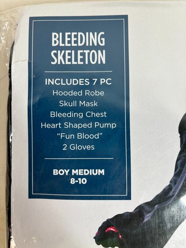 Bleeding Skeleton Halloween Set Medium 8-10, 7 Pieces included - Picture 2 of 3