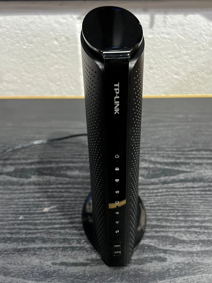 TP-Link TC-W7960 Wireless N DOCSIS 4Port USB3.0 Cable 300Mbps Modem Router - Image 4 of 4