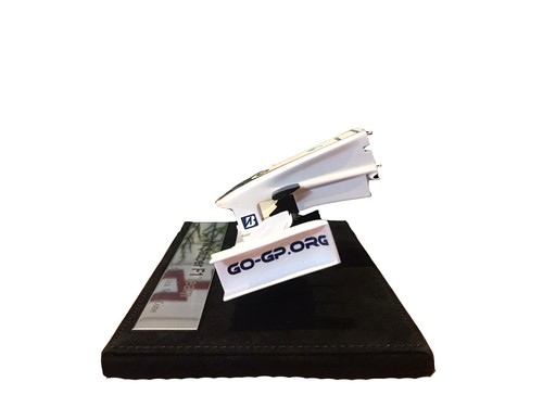 Amalgam 1:12 BMW Sauber F1 2009 - Picture 2 of 2