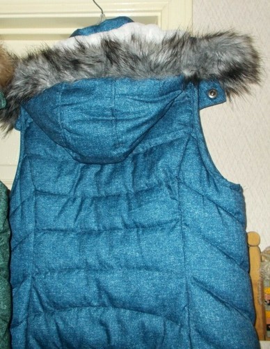 Women's Puffer VEST w/ Faux Fur Hood OR Floral OR Solid Blue Med or Large - Picture 6 of 22