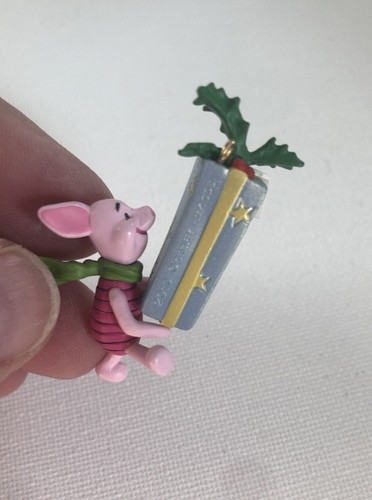 Disney Piglet A Friendly Especie de Regalo Winnie the Pooh Hallmark 2010 - Imagen 5 de 7