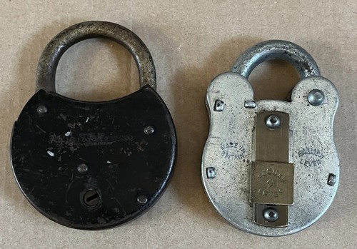VINTAGE YALE JUNIOR VORHÄNGESCHLOSS & SICHERES 4-HEBEL-VORHÄNGESCHLOSS OHNE SCHLÜSSEL - Bild 3 von 3
