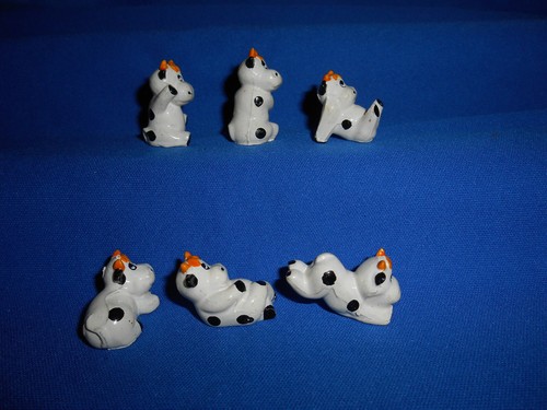 Cartoon COWS Set of 6 Miniature Plastic Surprise Tiny Toy FIGURINES Mini Figures - Picture 6 of 6