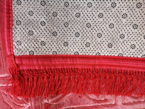 Luxury Cushioned Muslim Islamic Prayer Mat Musalah Namaz Rug (120cm x 80cm)  - Picture 22 of 41