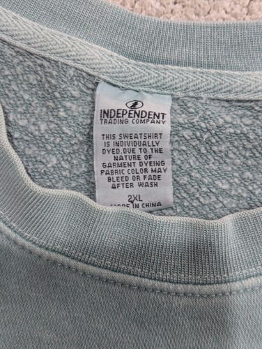 Lake Okoboji, IA Crewneck Oversized Sweatshirt Unisex Size 2XL Super Soft - Picture 3 of 10