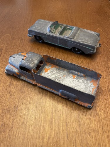Camión de volteo diecast TootsieToy de 6"" vintage de 1940 - Imagen 2 de 4