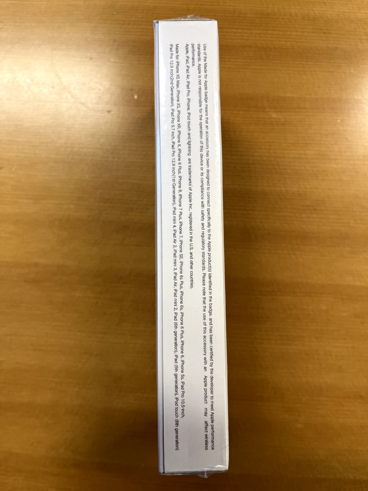 USB-C Cable Right Angle 3FT Ugreen - Image 3 of 4