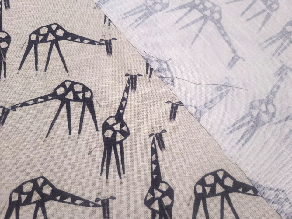 P Kaufmann JUST GIRAFFES PANTERA Negro Beige Abstracto Animal Cortinas Uph Tela Foto 2 de 4