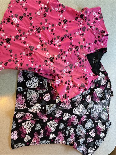 Lot of 2 Heart Valentine Love Fun Print Scrubs Tops Short Sleeve Unisex Size L - Picture 4 of 9