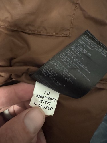 Giubbotto imbottito North Face marrone vintage 700 piumino donna S riparato - Foto 5 di 7