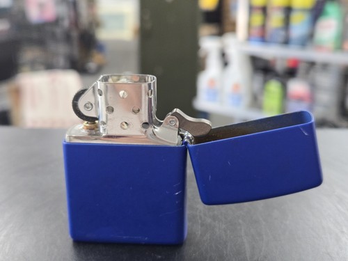 Vintage Zippo Cigarette Lighter. Sun, Moon And Stars. Unstruck. Bradford PA USA - Picture 11 of 16