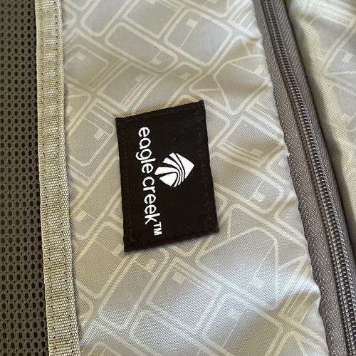 Eagle Creek Tarmac Black 22" Carry On Luggage 4-Wheel Suitcase Expandable READ - Imagen 18 de 24