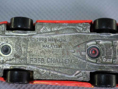 Hot Wheels Ferrari F355 Challenge Die-Cast Car - Red with Flames - 1999 Malaysia - Picture 10 of 11