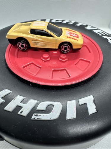Ferrari Micro Mini Racers Cream Diecast Car 1:87 Scale Vintage 1986 Hot Wheels - Picture 2 of 9