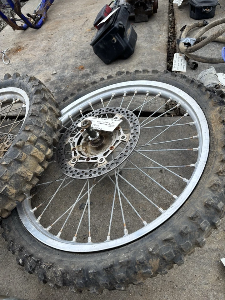 Conjunto de rueda delantera Yamaha Yz426f 99-08  Foto 2 de 2