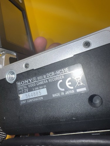 Sony Handycam DCR-HC51E Handheld MiniDV Camcorder Silver - Untested - Fast P&P! - Picture 12 of 15