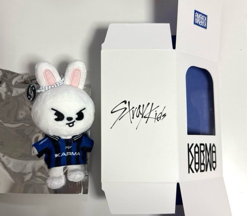 Stray Kids KARMA ポップアップ Leebit リノセット Stray Kids Skzoo KARMA Plush Doll Keyring Leebit Lee Know