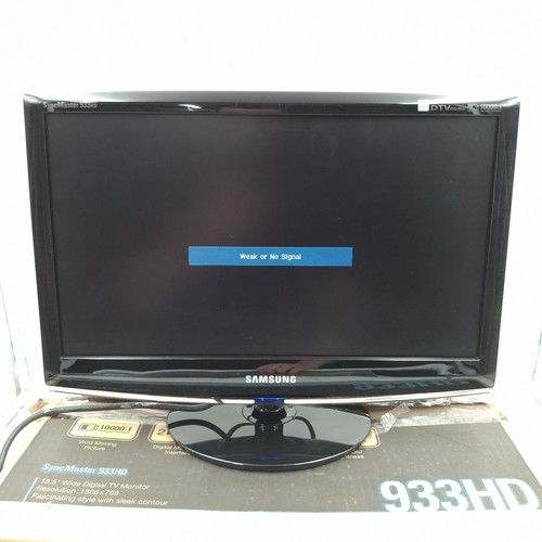 Samsung SyncMaster 933HD 18.5” LCD TV Monitor HDMI VGA Freeview LS19CFVKF Boxed - Picture 2 of 21