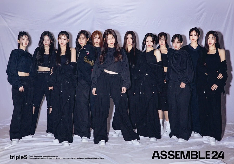 TRIPLES ASSEMBLE24 Album 3 Ver SET/3CD+3 Book+3 Objekt+9