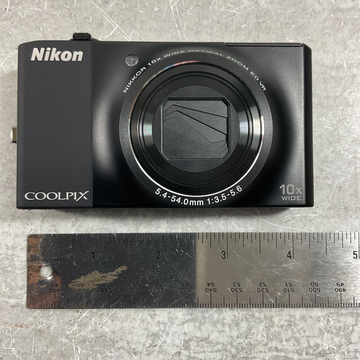 Nikon Coolpix S8000 Digital Camera w/ Case Batteries Power