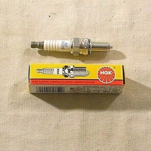 NGK CR7EKB (4455) Spark Plug, Stens 130-809 - Picture 4 of 5