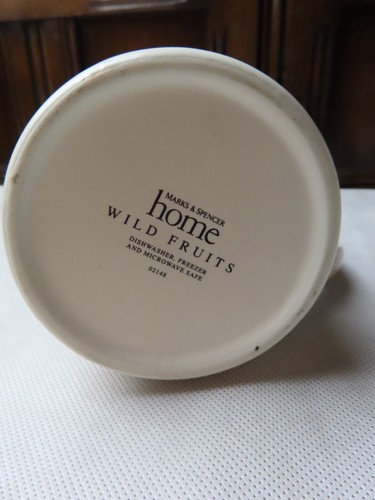 JARRA DE LECHE DE FRUTAS SILVESTRES MARKS AND SPENCER M&S - Imagen 3 de 6
