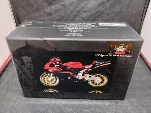 MINICHAMPS MV AGUSTA F4 1000 TAMBURI 2005 Red Black 1/12 Motorcycle - Picture 12 of 16