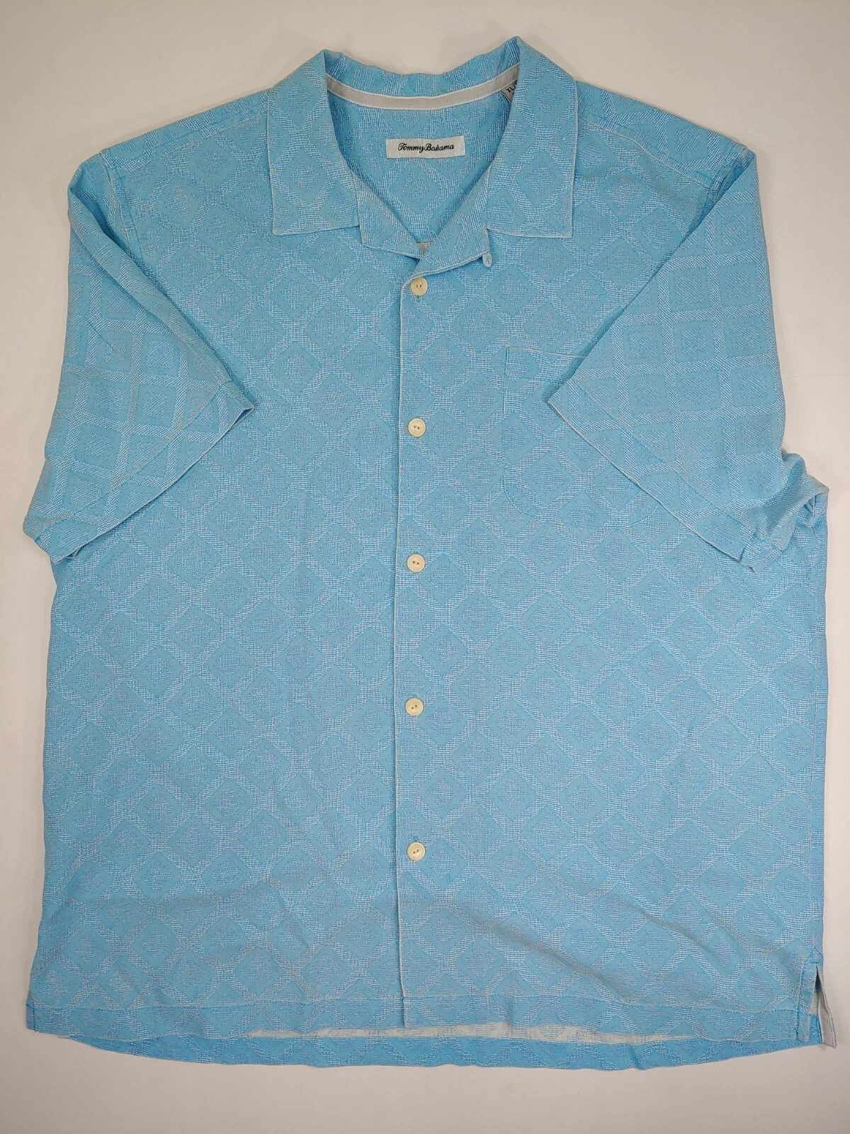 Tommy Bahama XL Sky Blue Diamond Pattern Washable Silk Short Sleeve Button Shirt