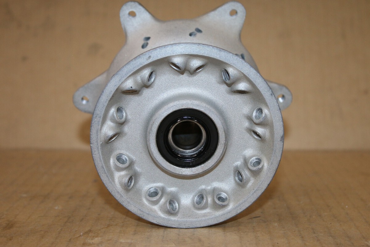 Yamaha YZ 250 YZ125 YZ250 125 WR250 Front Hub wheel OEM 92