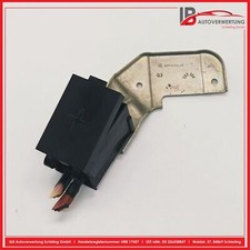 MERCEDES-BENZ E-KLASSE KOMBI S211 E280 Batterie Anschlussdose Halter A2115456440