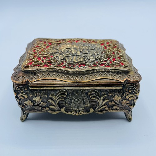 Medal Ornate Silver Tone Finish Jewelry Trinket Box Red Velvet Inside. - Picture 5 of 10