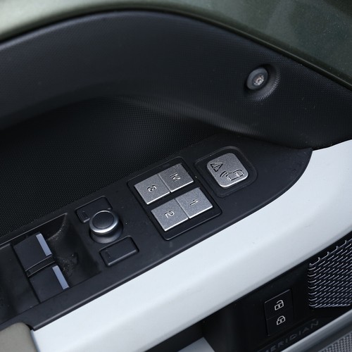 Botón de memoria para asiento Land Rover Defender 110 2020-2022 decoración aleación plata - Imagen 4 de 11